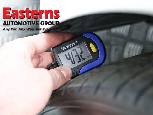 Used 2023 Tesla Model 3 Standard Range image 25