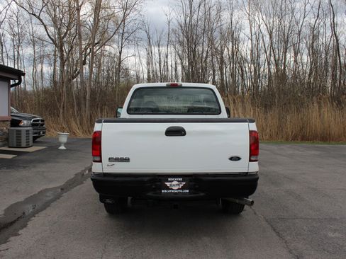 Used 2005 Ford F250 XLT image 6