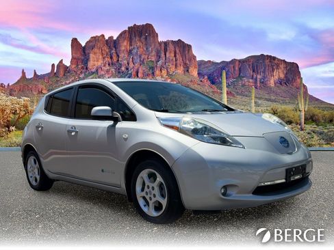 Used 2012 Nissan Leaf SL FWD image 10