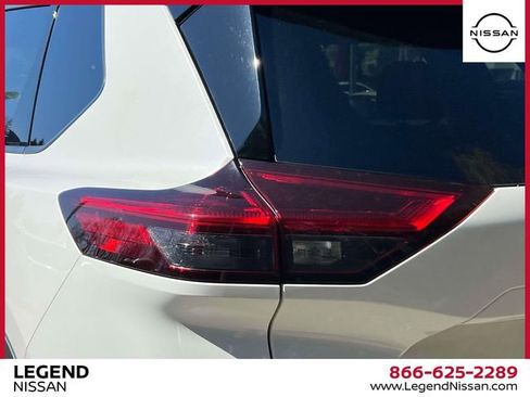 Used 2023 Nissan Rogue SL w/ SL Premium Package AWD/4WD image 10