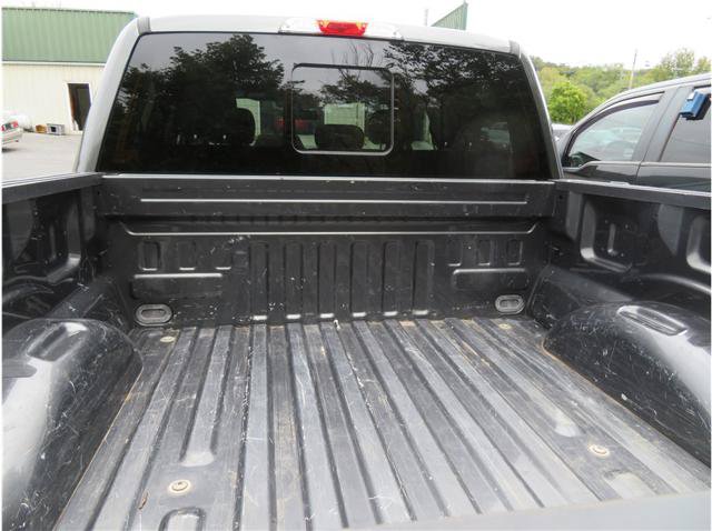 Used 2018 Ford F150 XLT w/ Equipment Group 302A Luxury AWD/4WD image 3