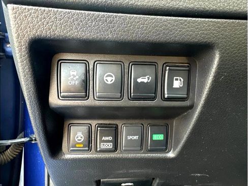 Used 2018 Nissan Rogue SL w/ Premium Package image 23