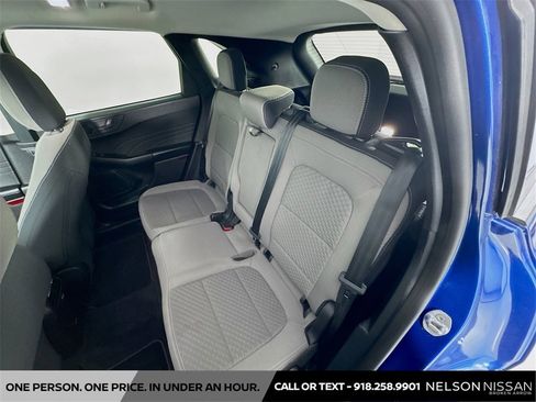 Used 2022 Ford Escape SE w/ SE Sport Appearance Package image 24