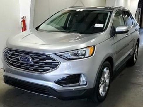 Used 2020 Ford Edge Titanium FWD image 2