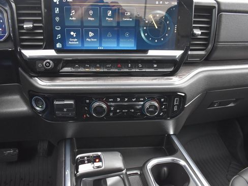 Certified 2024 Chevrolet Silverado 1500 LTZ image 17