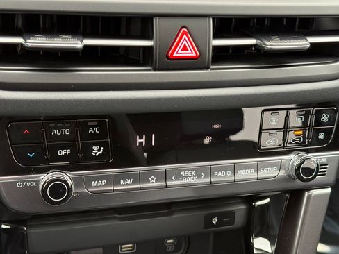 New 2026 Kia Seltos SX w/ SX Sunroof Package image 19