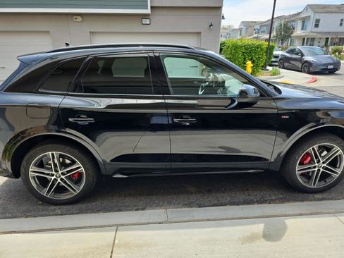 Used 2025 Audi Q5 e Premium Plus w/ Premium Plus Package image 8