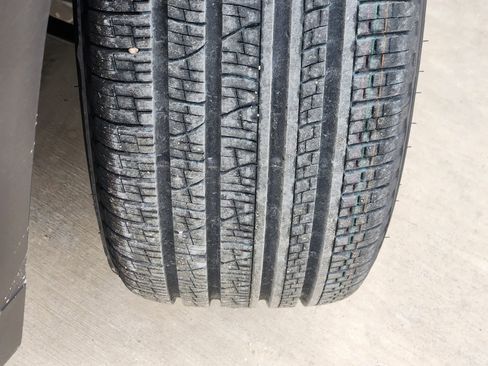 New 2025 Jeep Grand Cherokee L Limited w/ Luxury Tech Group II image 12