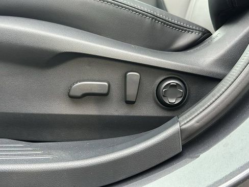 New 2025 Subaru Outback Limited image 10