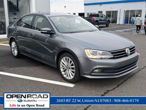 Used 2015 Volkswagen Jetta SE image 1