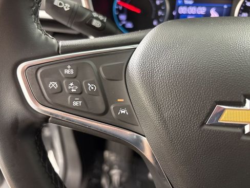 Used 2024 Chevrolet Equinox LT FWD image 29