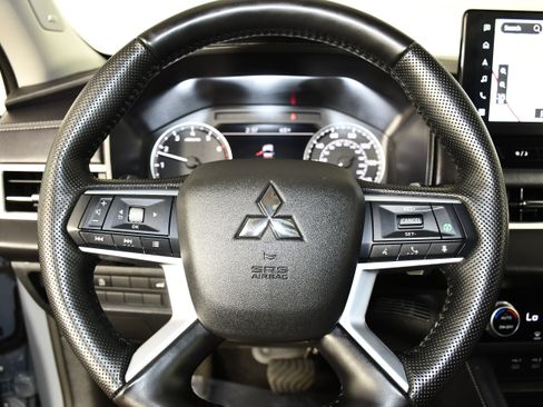 Used 2026 Mitsubishi Outlander AWD image 20