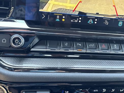 New 2026 Chevrolet Silverado 2500 ZR2 w/ LPO, Dark Essentials Package AWD/4WD image 39
