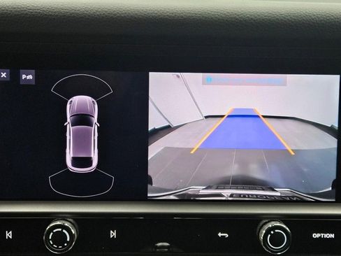 Certified 2025 Porsche Macan image 22