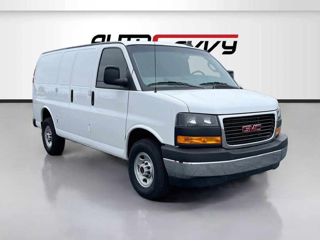 Used 2025 GMC Savana 3500 w/ Driver Convenience Package RWD image 1