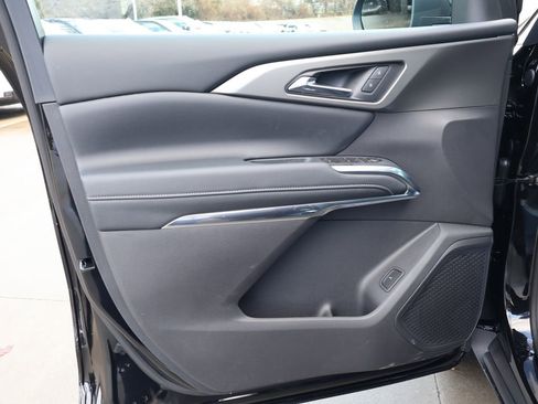 New 2026 Chevrolet Traverse LT w/ Midnight/Sport Edition image 11