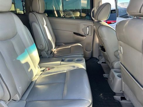 Used 2012 Nissan Quest LE FWD image 10
