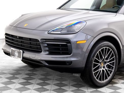Certified 2023 Porsche Cayenne image 36