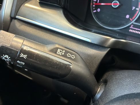 Used 2022 Kia Sorento LX AWD/4WD image 38