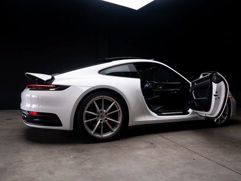 Used 2020 Porsche 911 Carrera 4S AWD/4WD image 47
