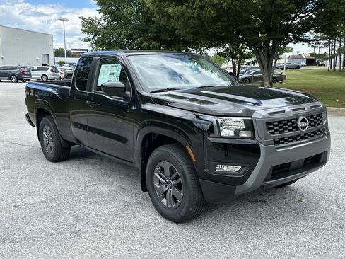 New 2025 Nissan Frontier SV w/ SV Convenience Package image 3