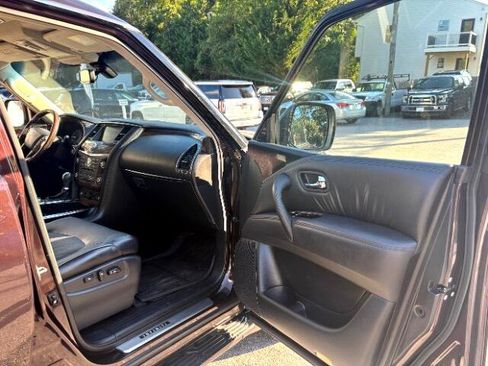 Used 2012 INFINITI QX56 4WD w/ Deluxe Touring Pkg image 61