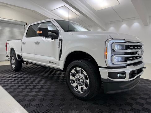 New 2026 Ford F350 Lariat w/ Chrome Package AWD/4WD image 1
