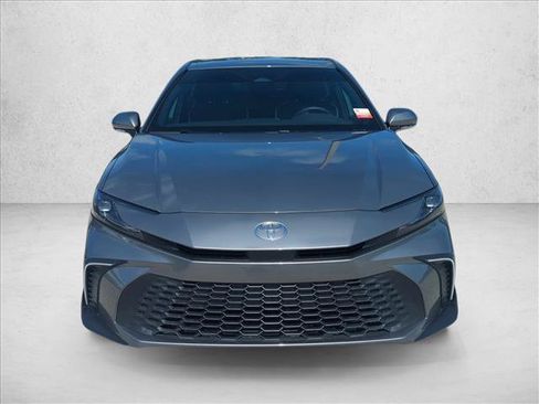 Used 2026 Toyota Camry SE FWD image 2