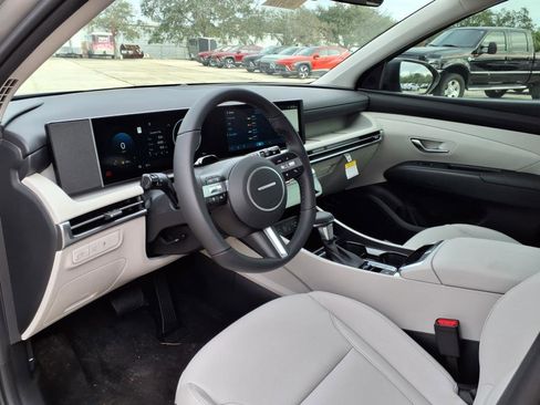 Used 2025 Hyundai Tucson SEL image 13