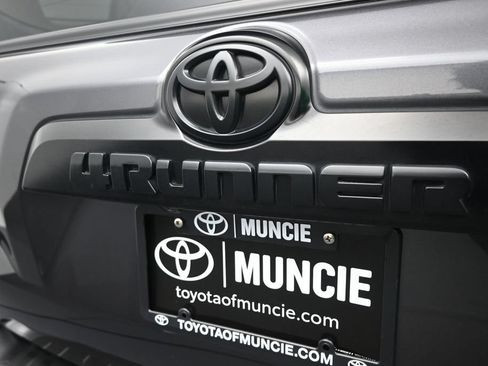 Used 2023 Toyota 4Runner TRD Off-Road Premium w/ Off Road Premium Plus Package AWD/4WD image 46