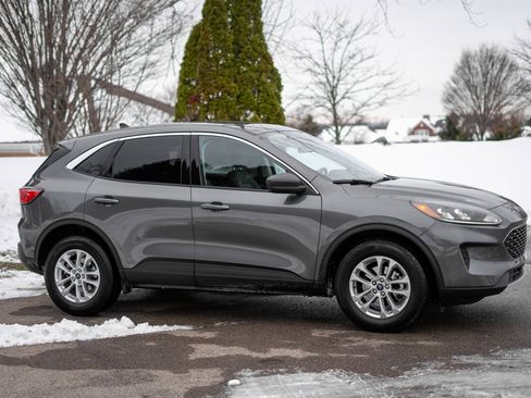 Certified 2022 Ford Escape SE w/ Convenience Package image 4