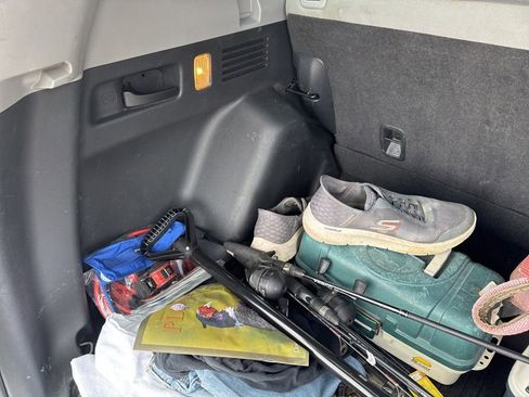 Used 2020 Honda CR-V LX image 12