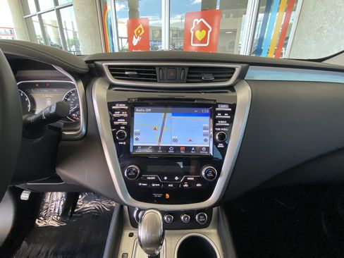 Used 2017 Nissan Murano Platinum w/ Platinum Technology Package AWD/4WD image 34