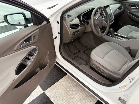 Used 2020 Chevrolet Malibu LT w/ Fleet LT Safety Plus Package image 27