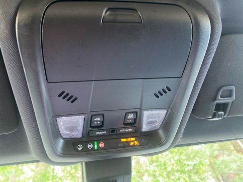 Used 2023 Chevrolet Equinox RS w/ RS Leather Package AWD/4WD image 20
