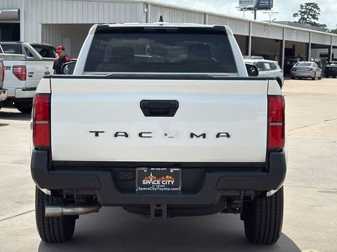 Used 2025 Toyota Tacoma SR w/ Towing Package image 4