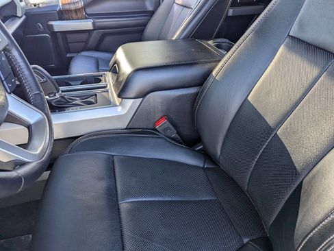 Used 2020 Ford F150 Lariat w/ FX4 Off-Road Package image 18