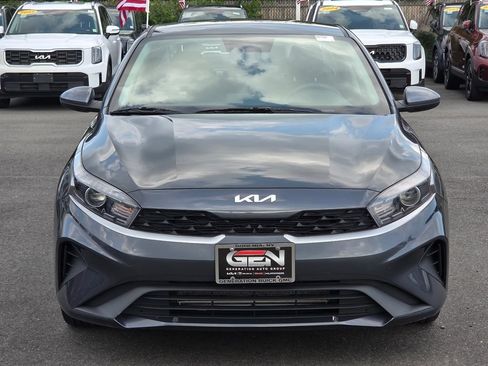 Used 2023 Kia Forte LXS FWD image 2