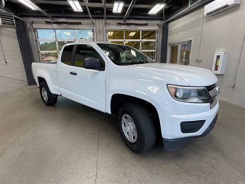 Used 2019 Chevrolet Colorado W/T RWD image 7