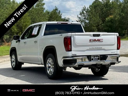 Used 2022 GMC Sierra 1500 SLT w/ X31 Off-Road Package AWD/4WD image 11