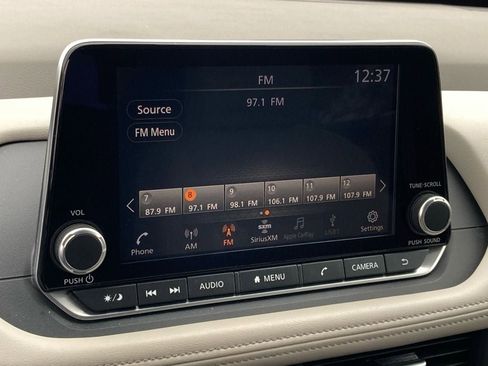 Used 2025 Nissan Rogue SV image 20