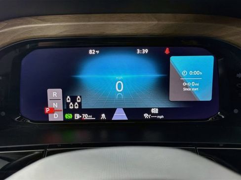 Used 2024 Volkswagen Atlas SE FWD image 13