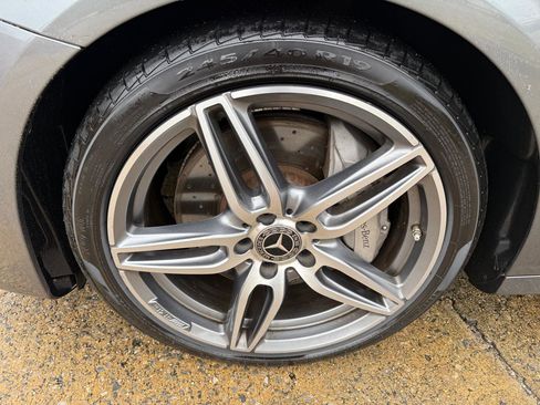 Used 2019 Mercedes-Benz E 450 E450 4MATIC Sedan image 10