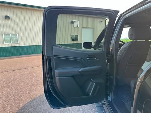Used 2023 Chevrolet Colorado Z71 w/ Z71 Convenience Package 2 AWD/4WD image 21