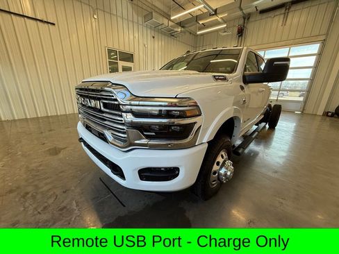New 2026 RAM 3500 Big Horn w/ Laramie Trim Package AWD/4WD image 15