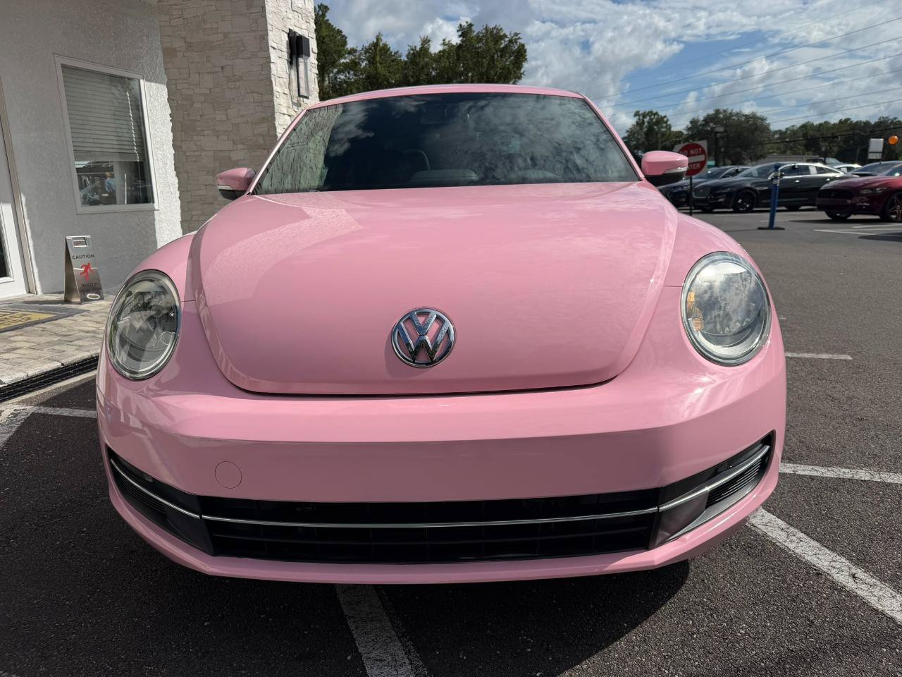 Used 2014 Volkswagen Beetle TDI FWD image 4