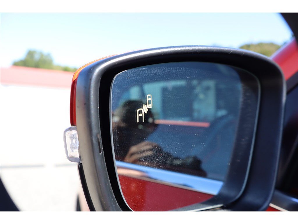 Used 2019 Volkswagen Beetle 2.0T FWD image 13