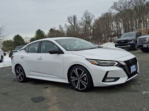 Used 2022 Nissan Sentra SR w/ SR Premium Package image 1