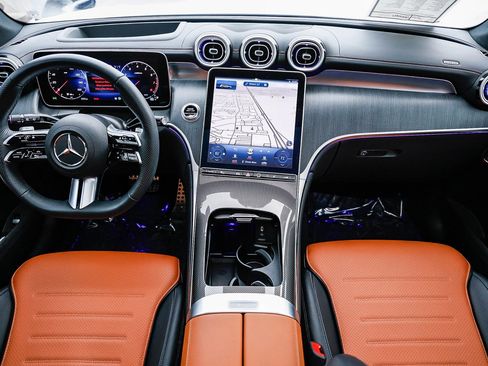 Certified 2023 Mercedes-Benz GLC 300 image 10