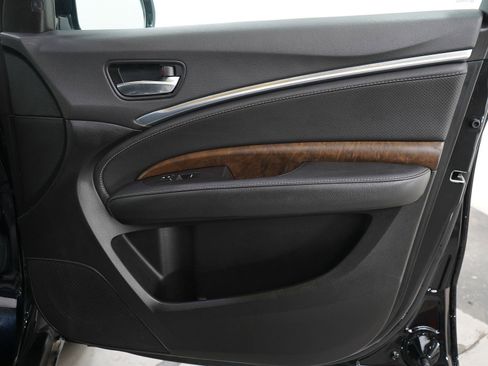 Used 2020 Acura MDX SH-AWD w/ Technology Package image 9